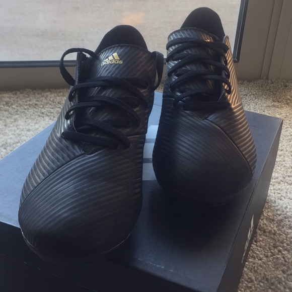 Adidas Nemeziz Soccer Cleats - Picture 2 of 8